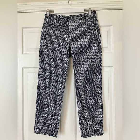 Banana Republic Pants - Banana Republic Avery slacks in a blue and white print Size 6